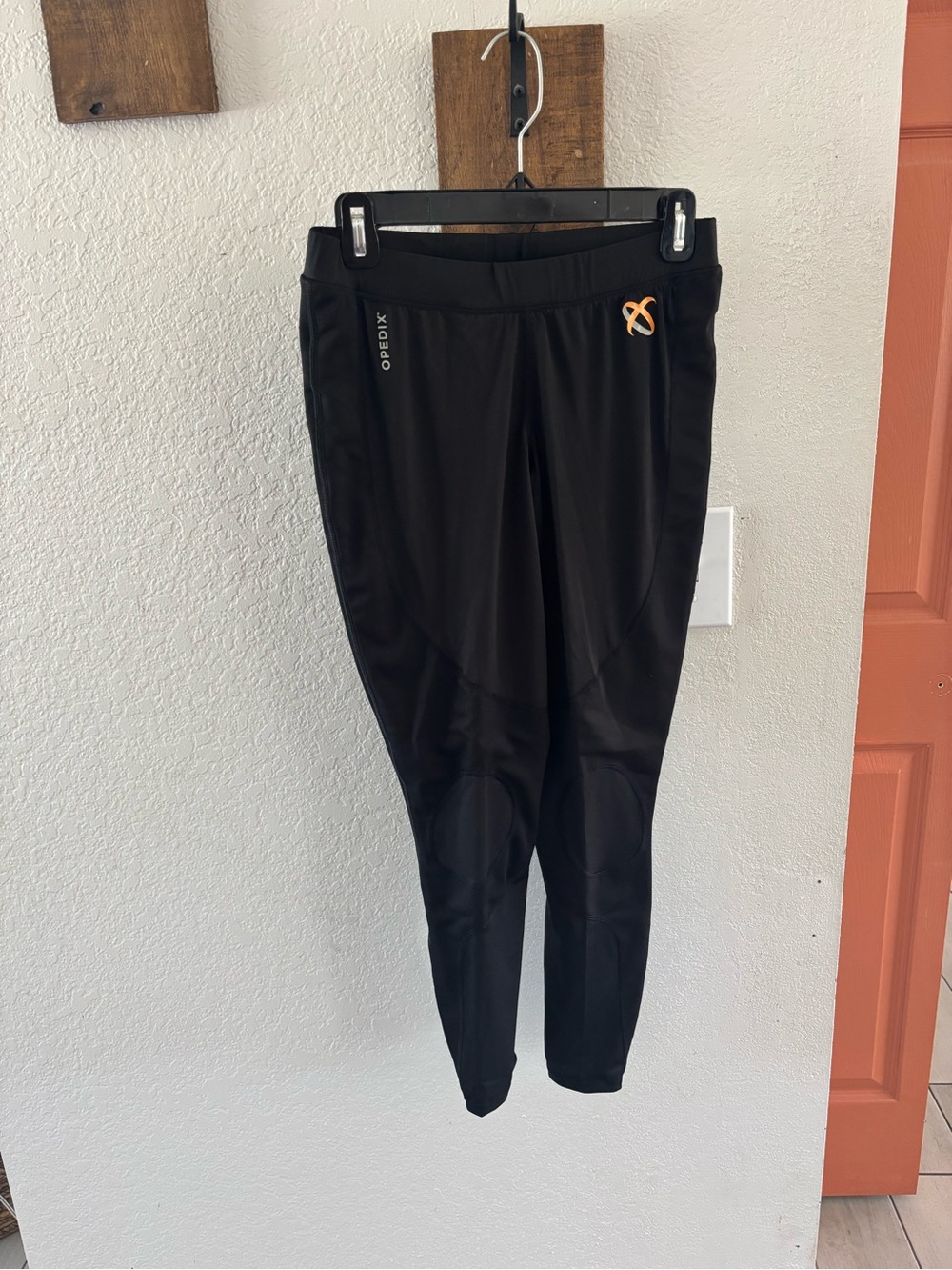 Women's Black Compression Knee Support Performance Legging opedix